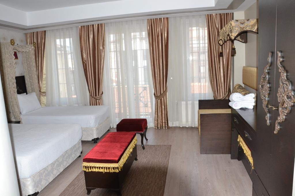 Hotel Cosmos 2*